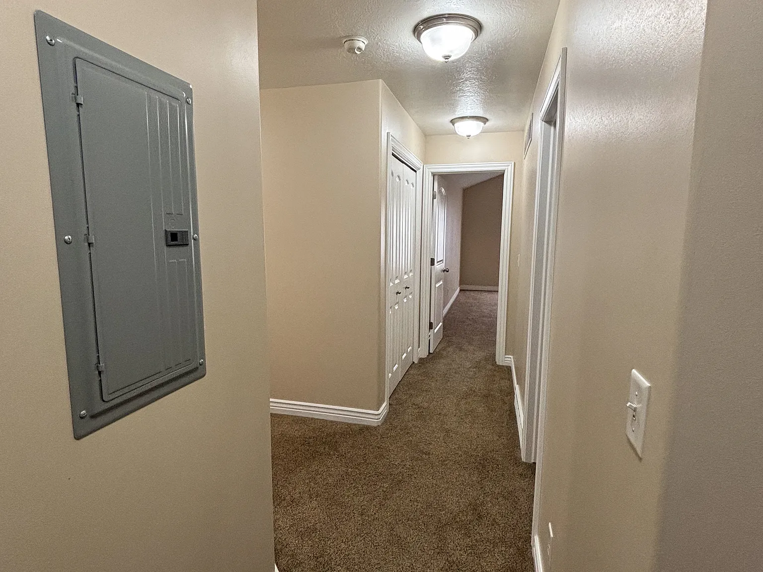 3 bed, 1742 sqft, $2,100 — Photo 3