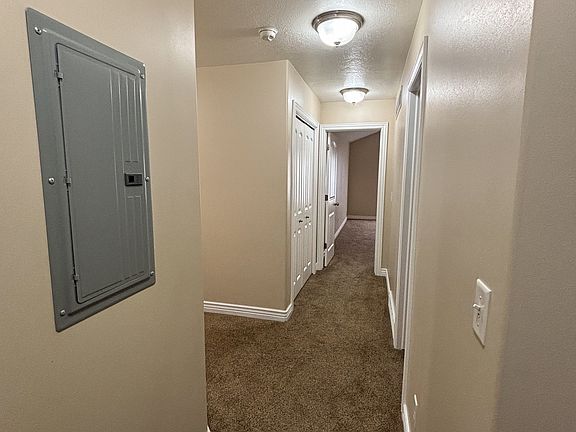 3rd image of 4510 Stone Creek Rd Unit C