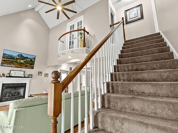 5th image of 701 Wilderness Way