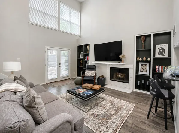 3906 Buena Vista St Unit 18, Dallas, TX 75204