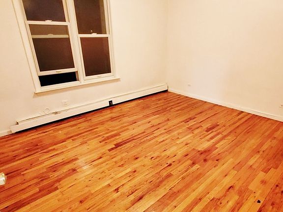 4th image of 24-12 23rd St #2A