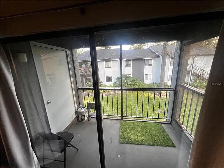 202 Riverbend Dr #204 — Photo 3