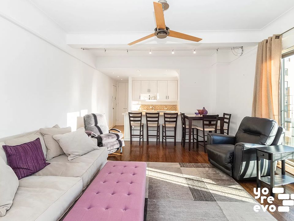 1st image of 12 W 72nd St APT 17D