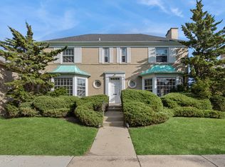 5807 N Bernard St, Chicago, IL 60659
