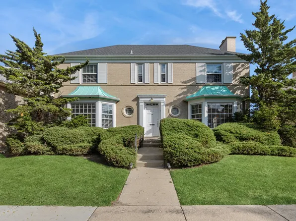 5807 N Bernard St, Chicago, IL 60659