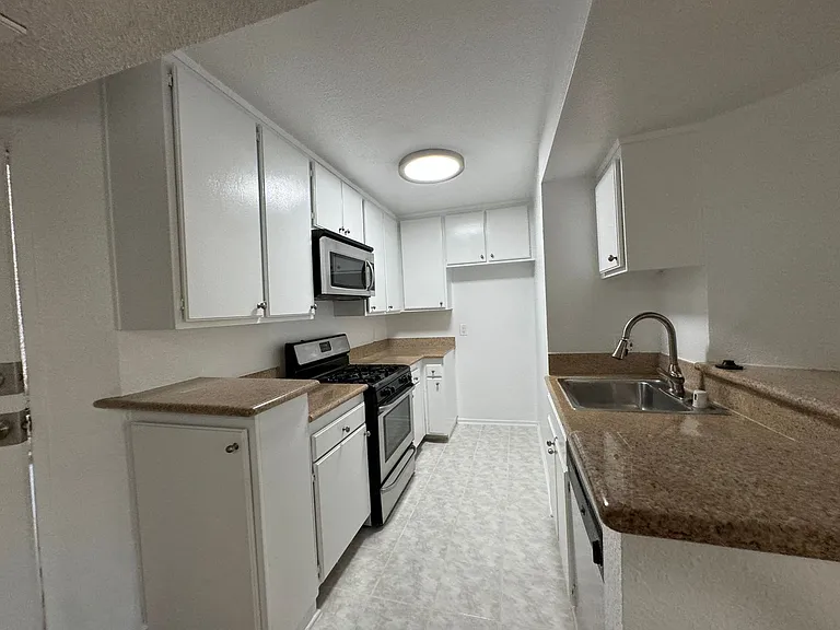 5050 Klump Ave — Photo 13