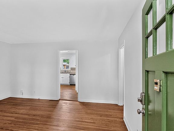 2nd image of 214 Blanchard Pl