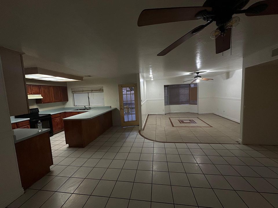 1st image of 7748 W Glenrosa Ave