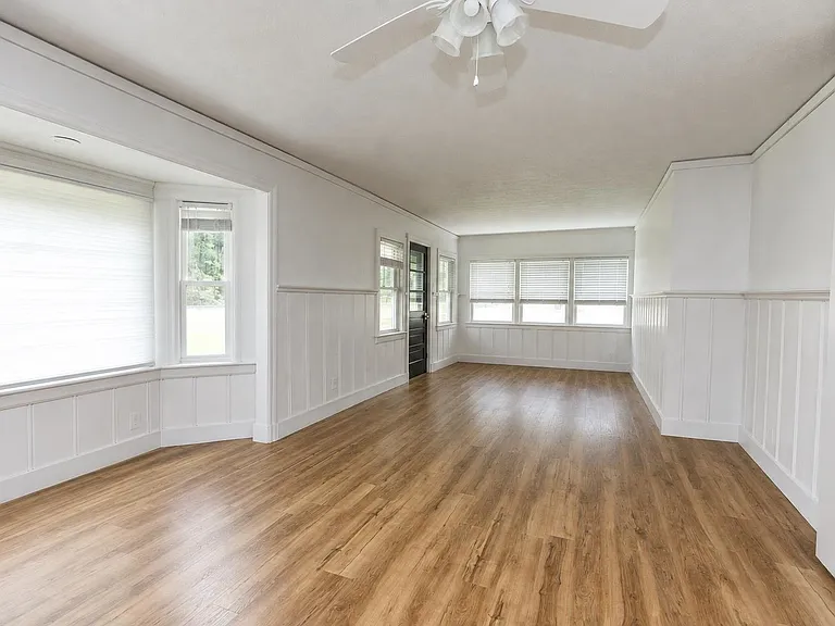 120 Chauncey Ave — Photo 7