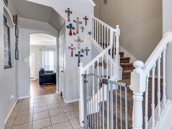 4th image of 1121 Hidden Glen Ct