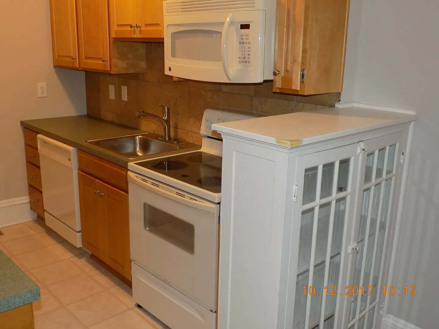 1 bed, 1.0 bath, $995 — Photo 3