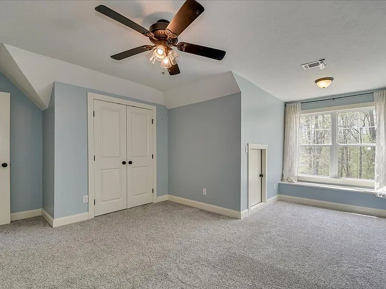 208 Havelock Dr — Photo 31