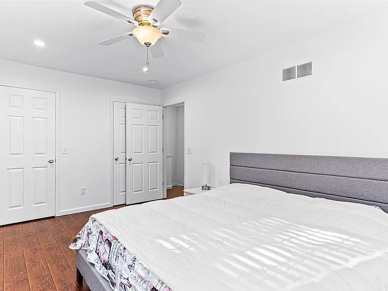 47086 Auburn Ct — Photo 16