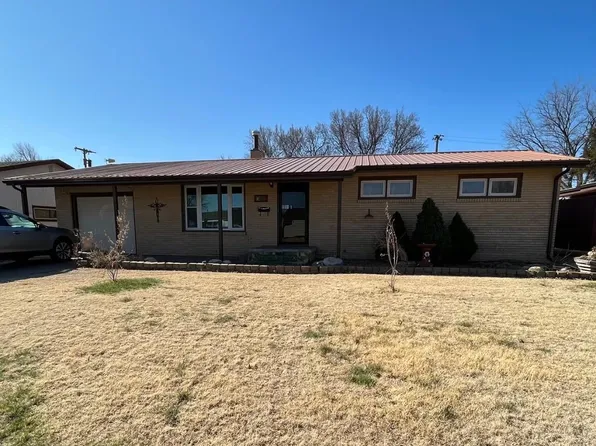 202 E 18th St, Larned, KS 67550