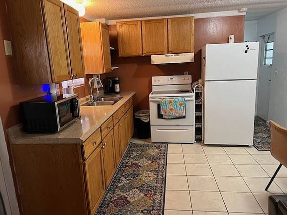 5th image of 1218 W Bohland St