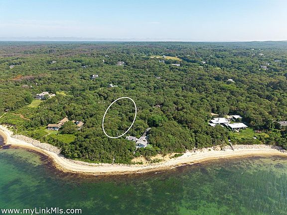 3rd image of 11 Beach Pebble Rd