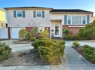 381 Montgomery Ave, Oceanside, NY 11572