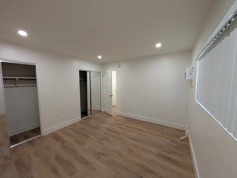 2610 S Bundy Dr #3 — Photo 7