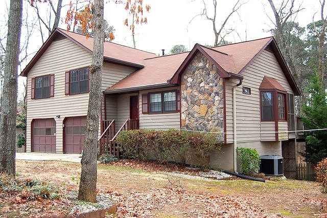 1st image of 1800 Chantilly Ct
