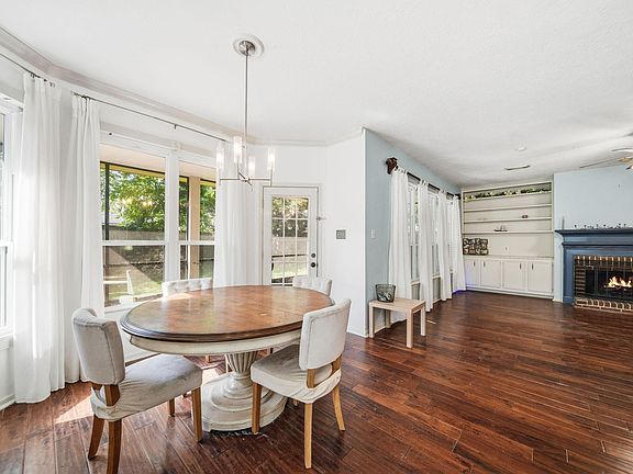 4th image of 6111 Sparks Valley Ct