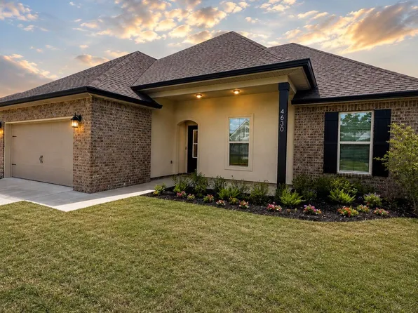 4630 Jayhawk Dr, Crestview, FL 32539