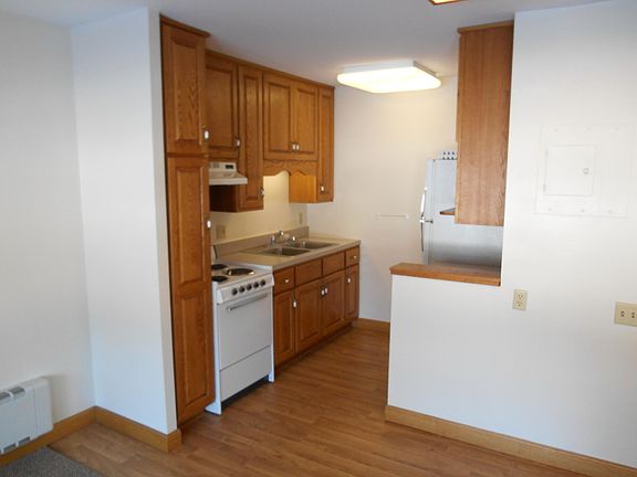 2nd image of 313 4th Ave SE