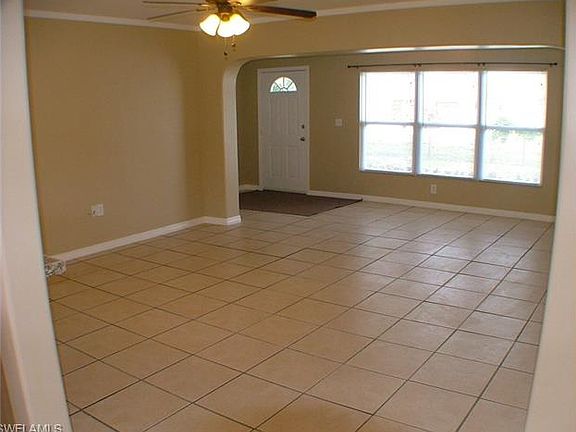 4th image of 2174 E Gardenia Cir