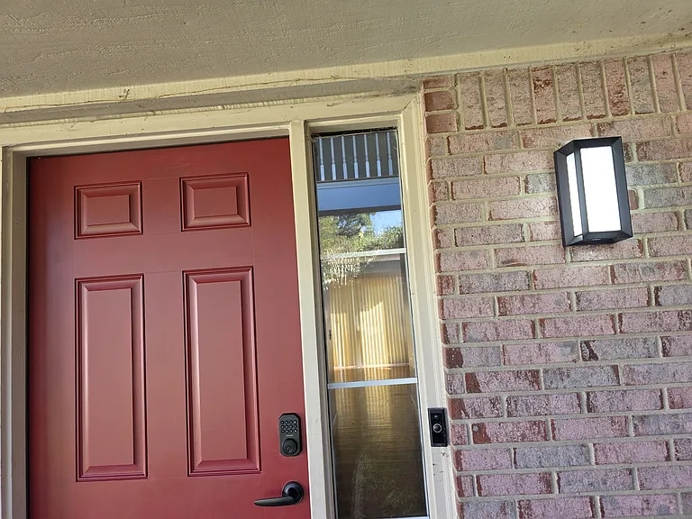 1254 Hartland St — Photo 11