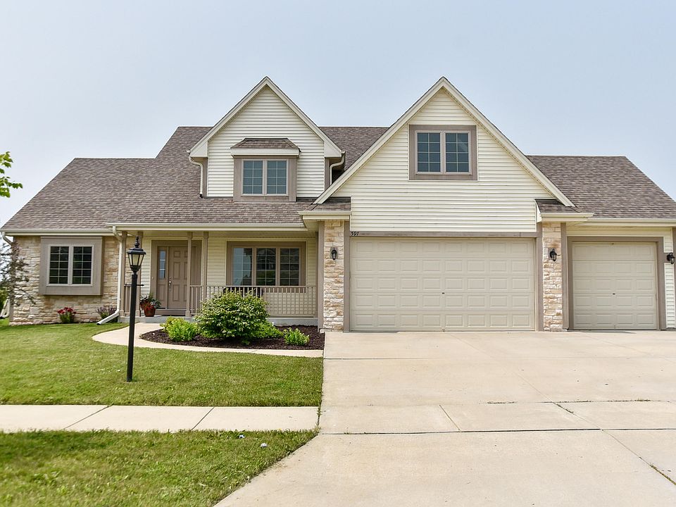 1st image of 597 Greystone Dr