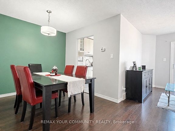 4th image of 210 Highland Cres #19