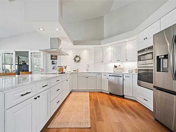 5th image of 6219 Huntington Dr