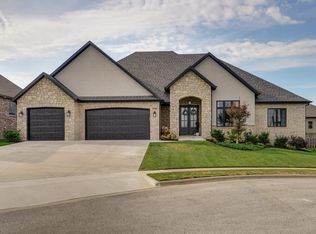 870 E Emerald Terrace, Nixa, MO 65714