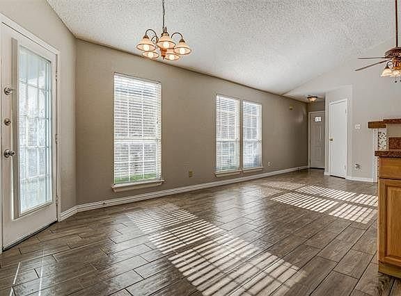 3rd image of 332 Teakwood Ln