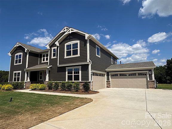 2nd image of 2609 Mabel Ln