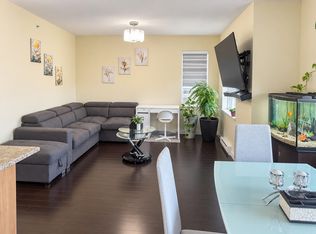 1205 N 5th Ave #Penthouse 2, New Westminster, BC V3M 1Y9