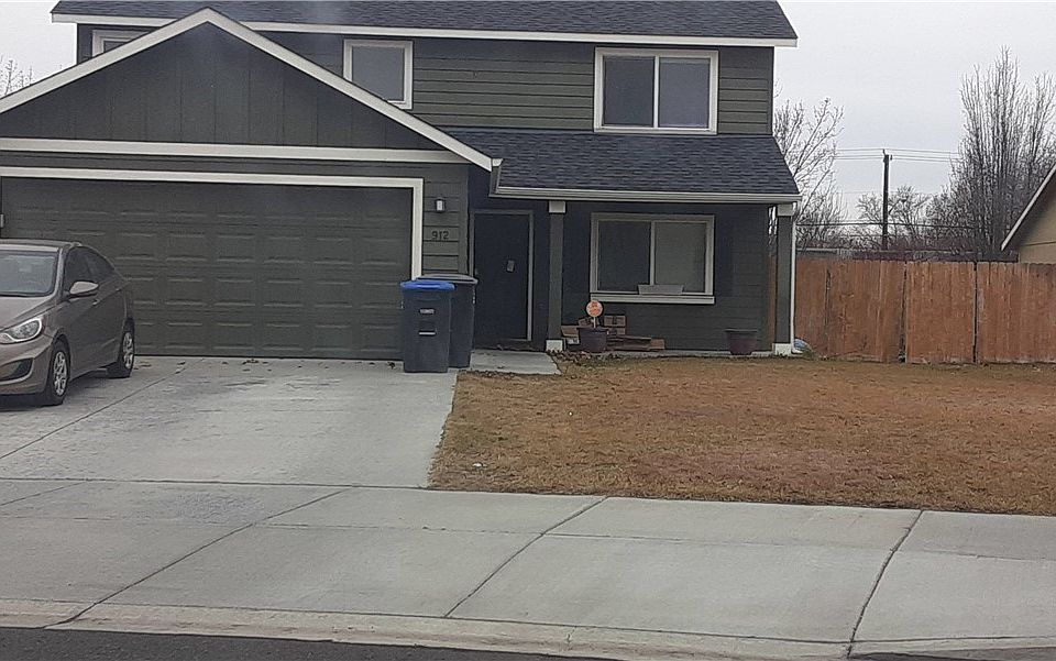 2nd image of 912 S Lakeland Dr