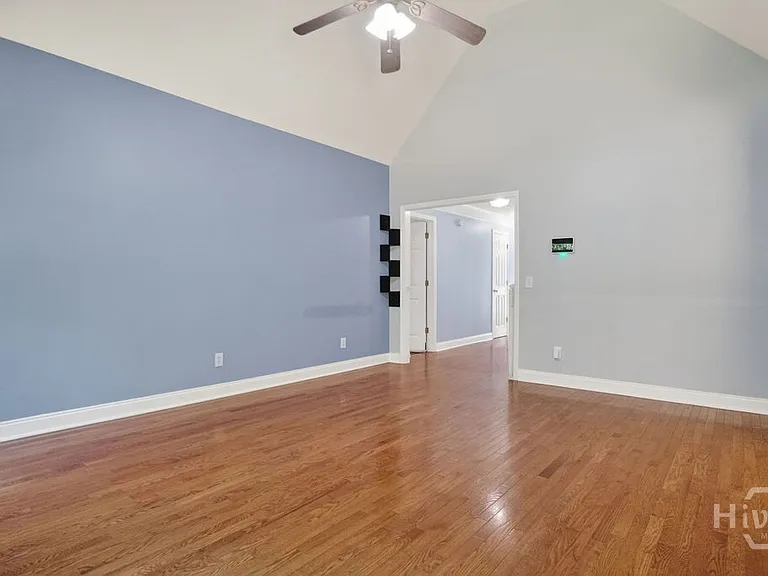 354 E Creek Bnd — Photo 19