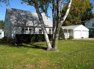 1104 E 16th St, Sterling, IL 61081