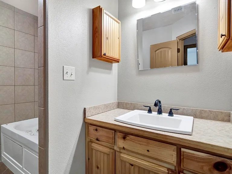 306 Homesite Rd — Photo 5