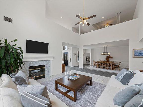 4th image of 1709 Simsbury Dr