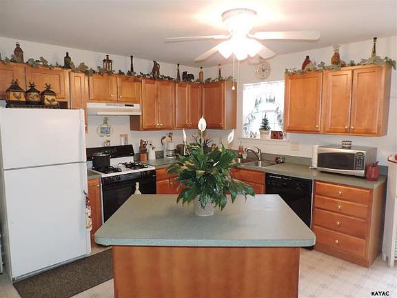 4th image of 150 Abbey Dr
