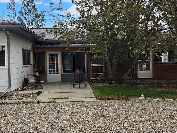 3rd image of 4 Stewart St
