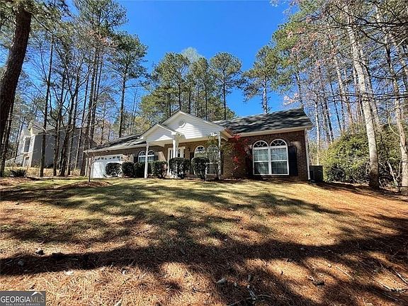 2nd image of 1391 Lakeview Pkwy