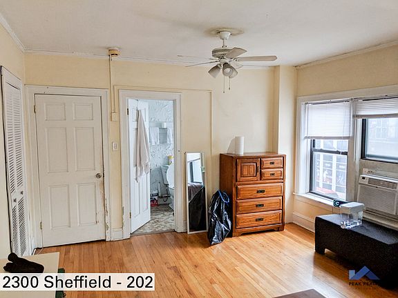 4th image of 2300 N Sheffield Ave #102