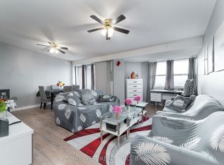 4062 Lawrence Ave E #612, Toronto, ON M1E4V5