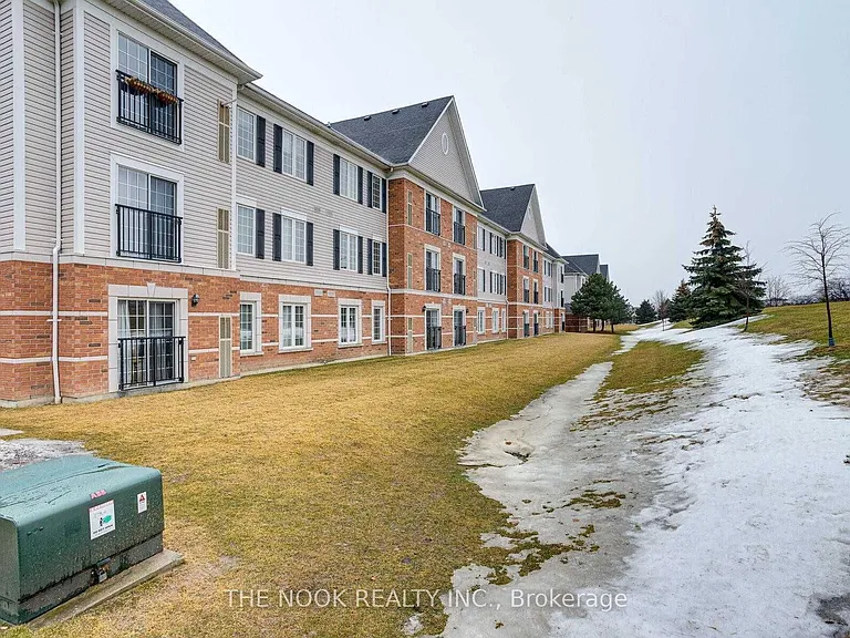 90 Aspen Springs Dr #109 — Photo 17