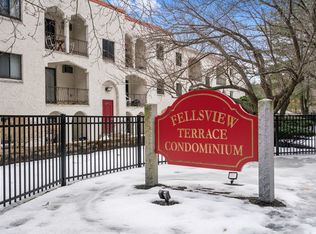 100 Fellsview Ter APT 105, Stoneham, MA 02180