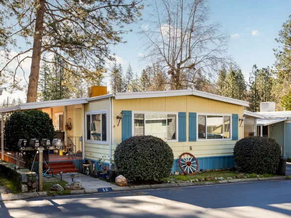 12 Primrose Ln, Grass Valley, CA 95945