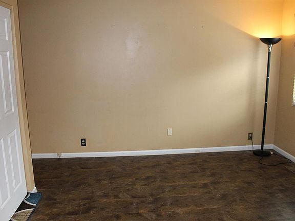 4th image of 5756 Chadwick Ct