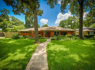 4001 Brookwoods Dr, Houston, TX 77092